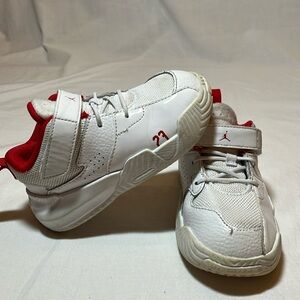 Air Jordan running shoes, size 8 child